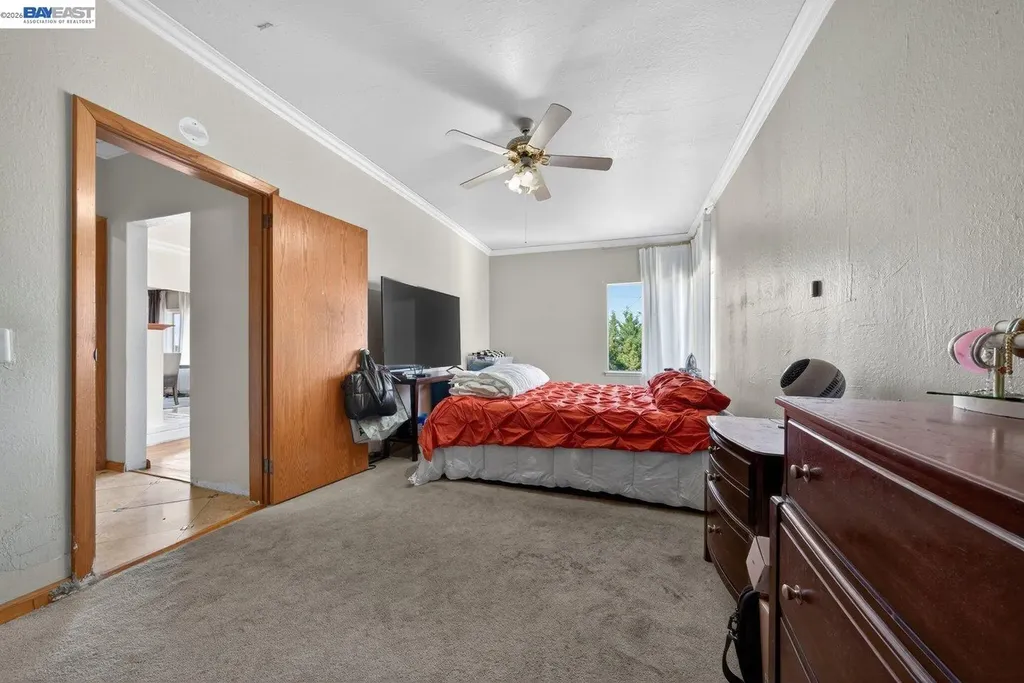 9012 Burr Street Oakland CA 94605