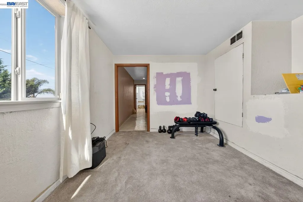 9012 Burr Street Oakland CA 94605