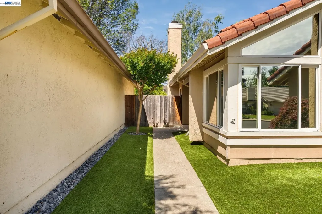 11752 Betlen Drive Dublin CA 94568