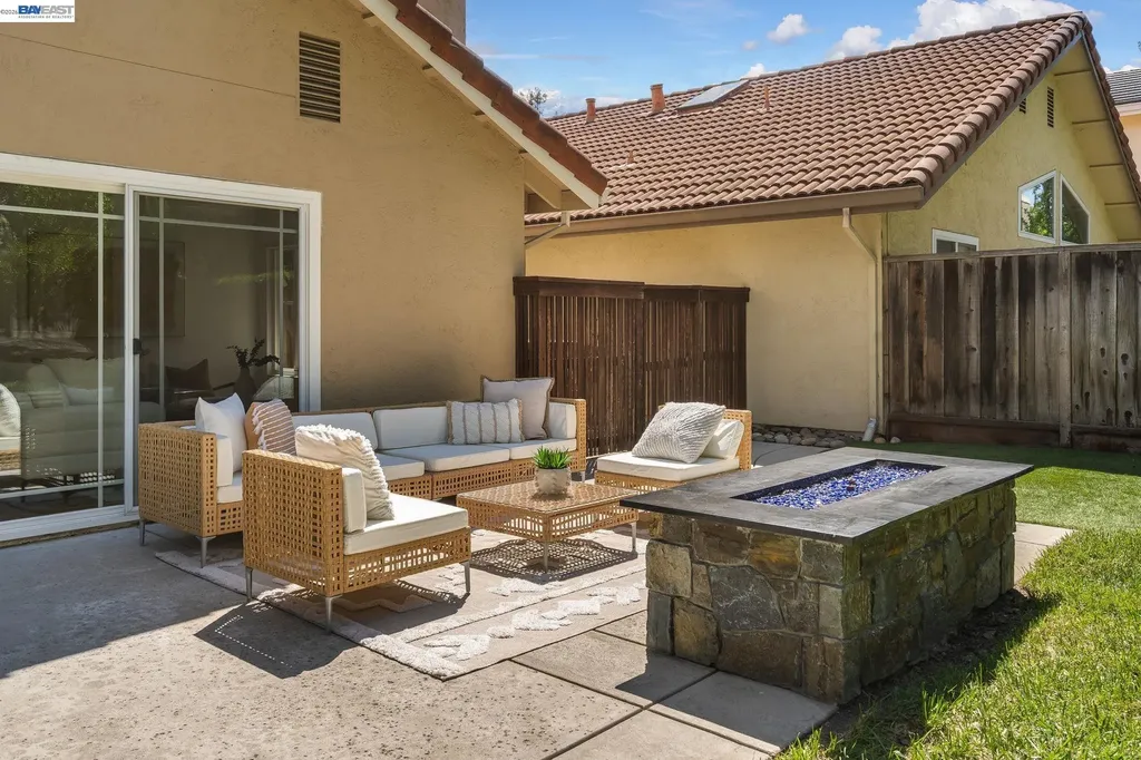 11752 Betlen Drive Dublin CA 94568
