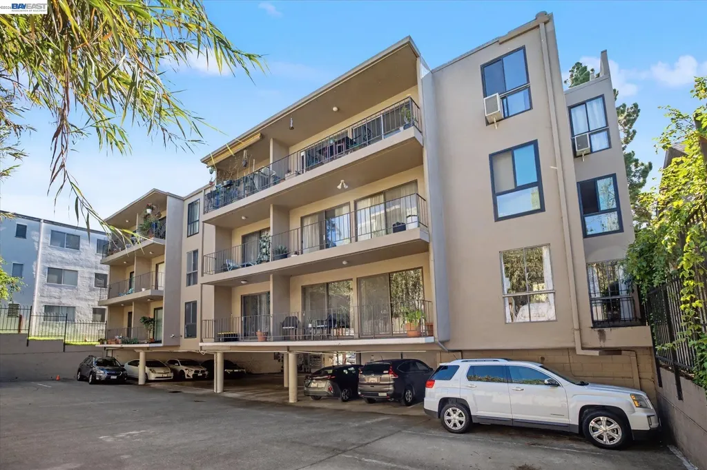 625 El Dorado Avenue Oakland CA 94611