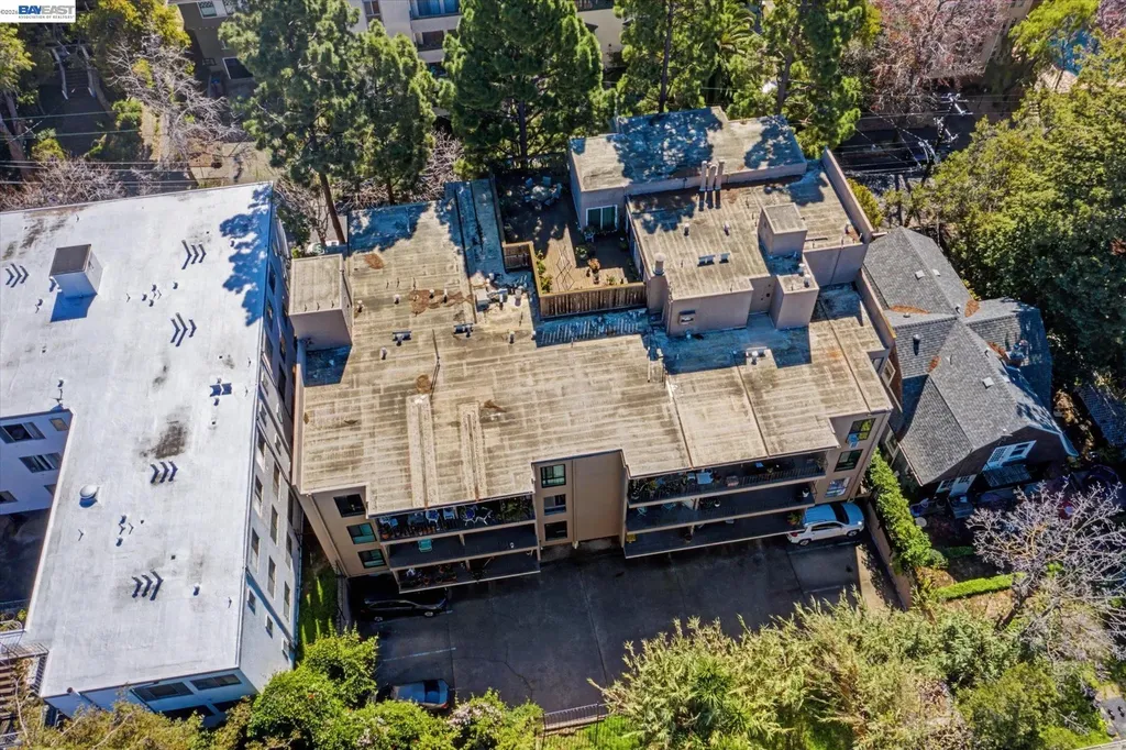 625 El Dorado Avenue Oakland CA 94611