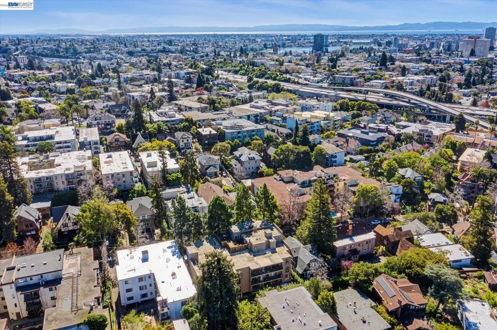 625 El Dorado Avenue Oakland CA 94611