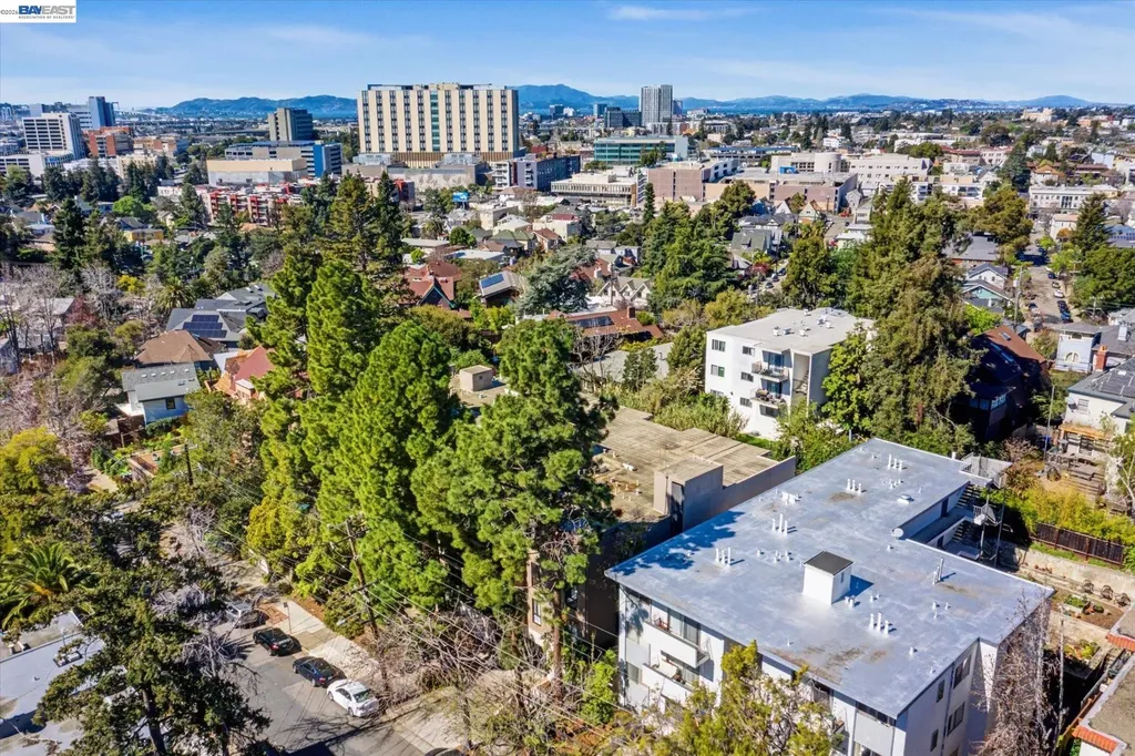 625 El Dorado Avenue Oakland CA 94611
