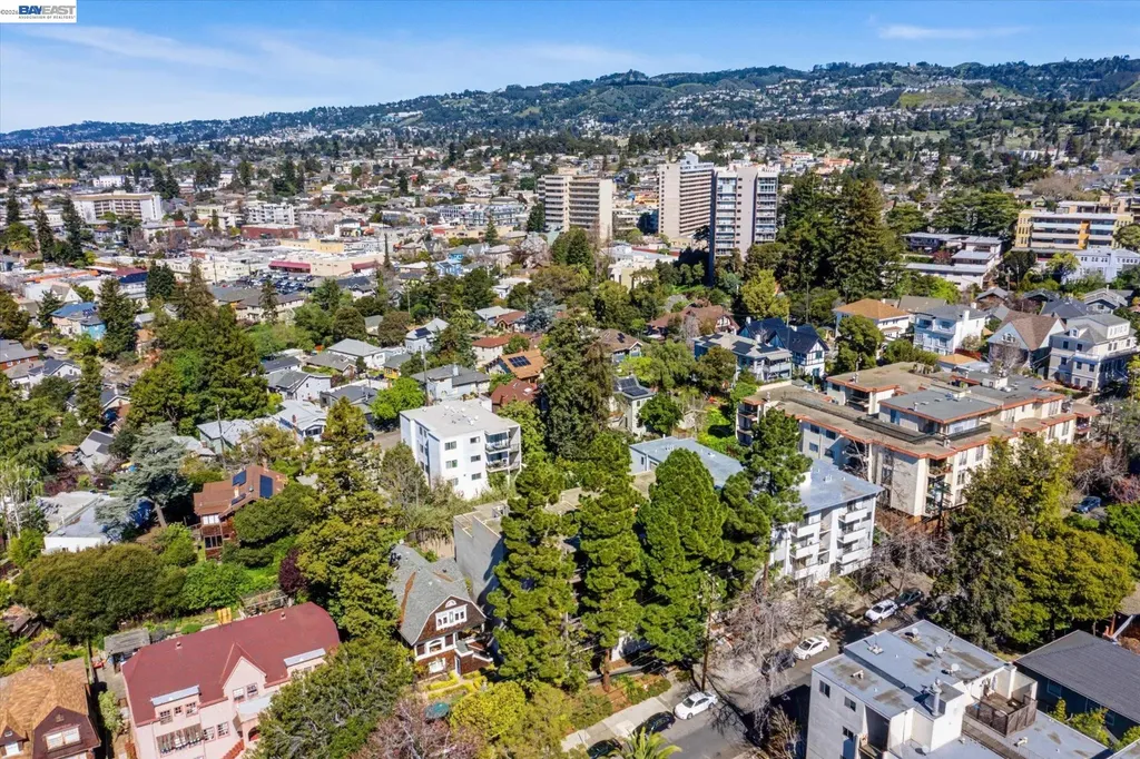 625 El Dorado Avenue Oakland CA 94611