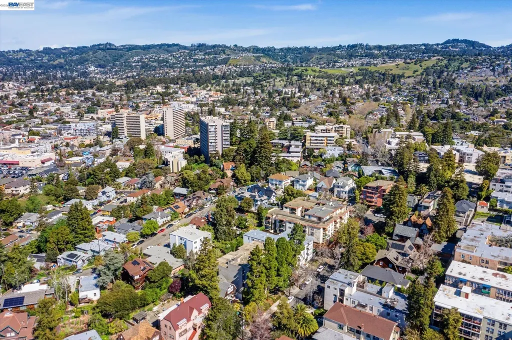 625 El Dorado Avenue Oakland CA 94611