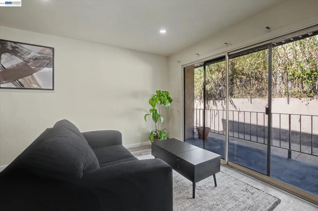 625 El Dorado Avenue Oakland CA 94611
