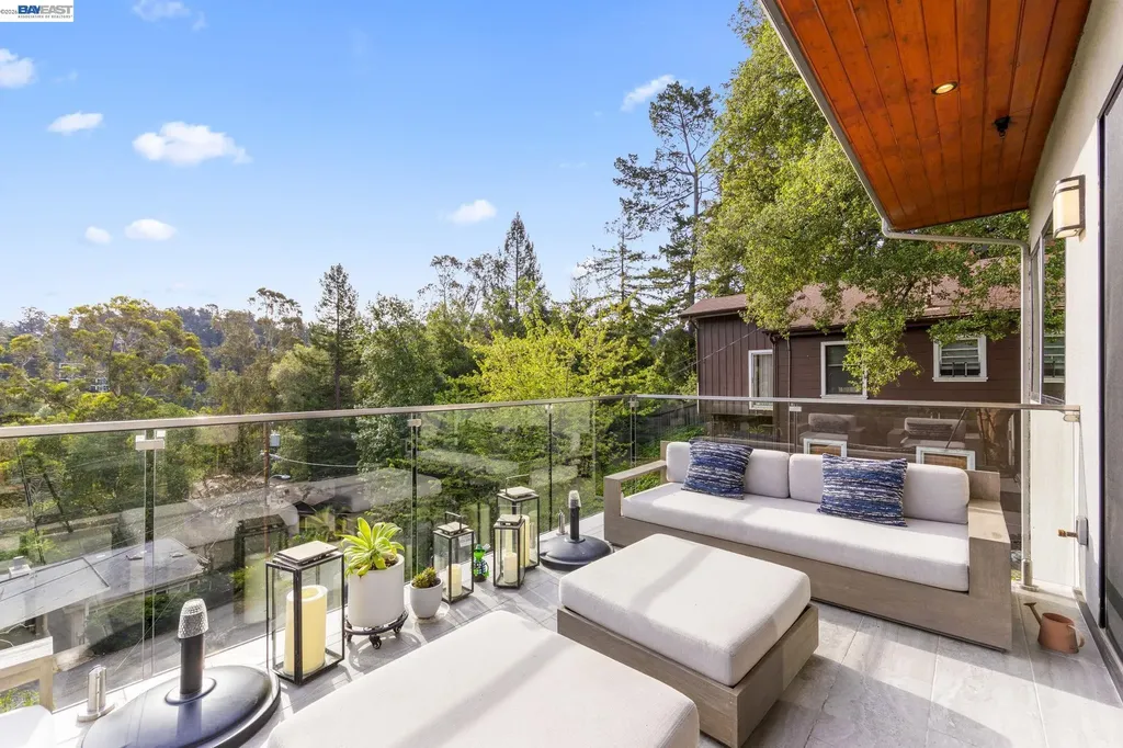 45 Homeglen Lane Oakland CA 94611
