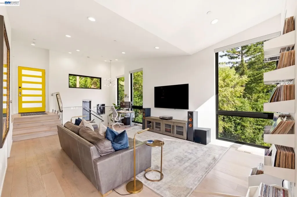 45 Homeglen Lane Oakland CA 94611