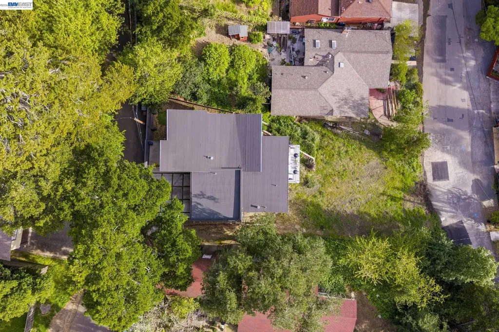 45 Homeglen Lane Oakland CA 94611