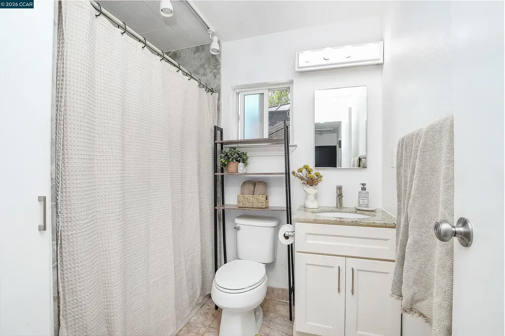 66 E Bolton Road Oakley CA 94561