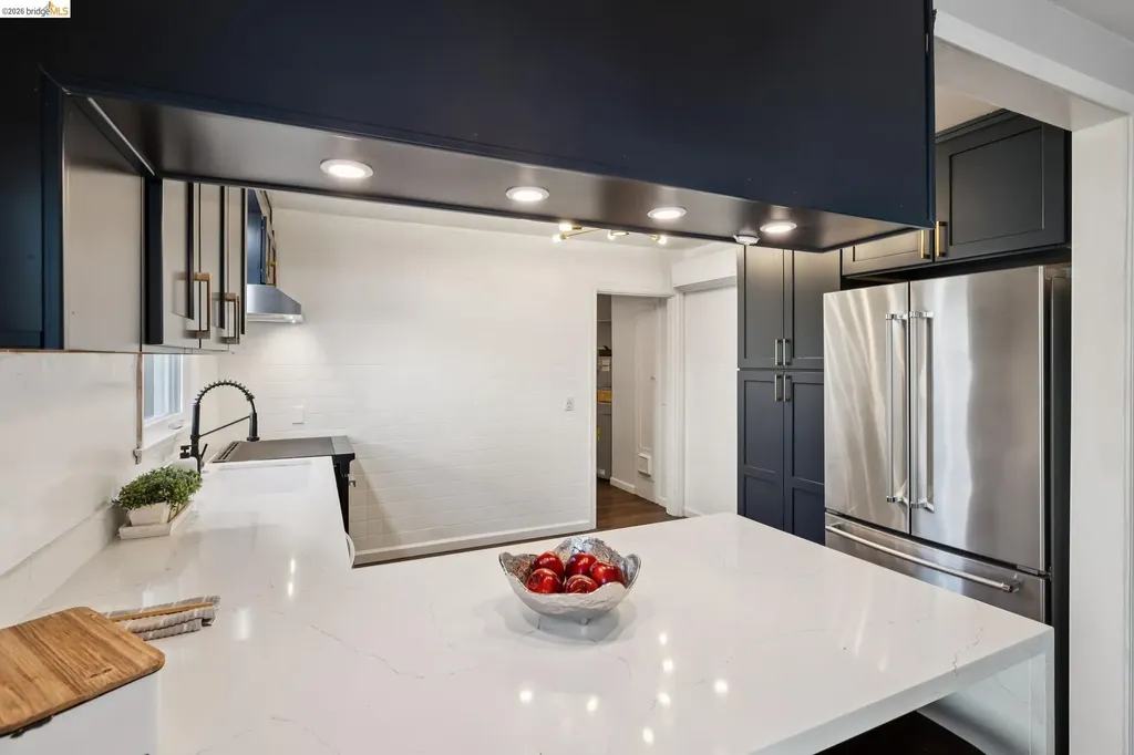 2564 35th Avenue Oakland CA 94601