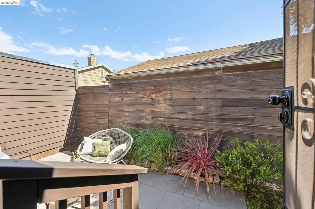 2564 35th Avenue Oakland CA 94601