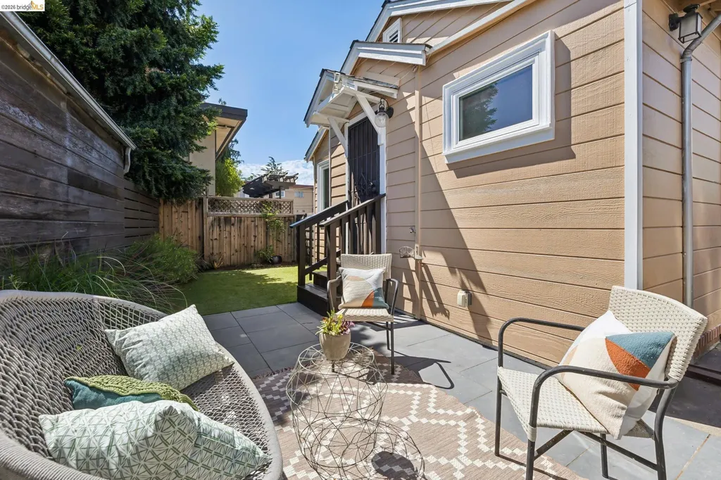 2564 35th Avenue Oakland CA 94601