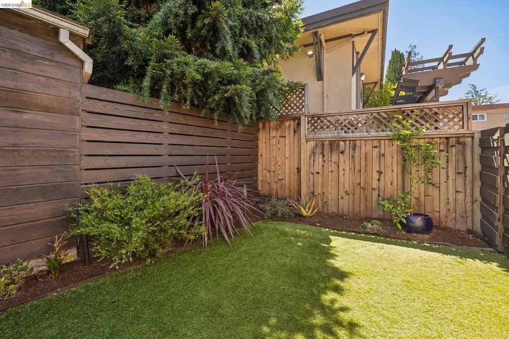 2564 35th Avenue Oakland CA 94601