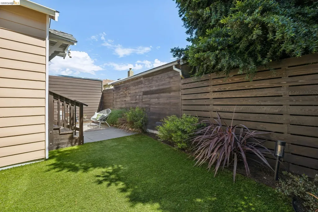 2564 35th Avenue Oakland CA 94601
