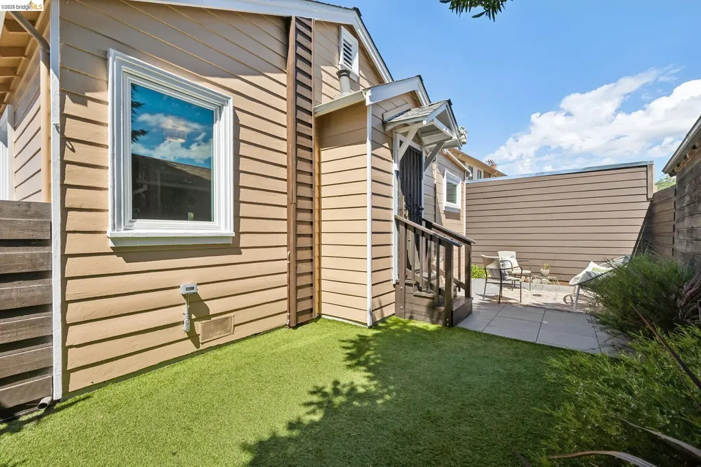 2564 35th Avenue Oakland CA 94601