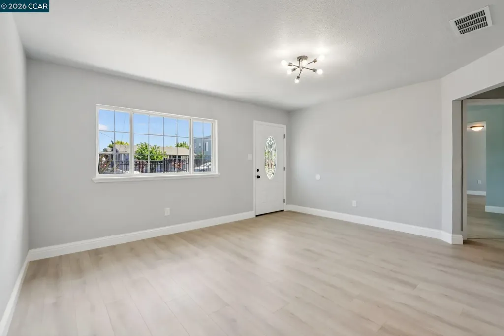 105 Phelan Avenue Vallejo CA 94590