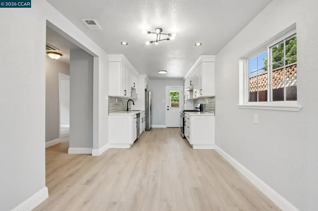 105 Phelan Avenue Vallejo CA 94590