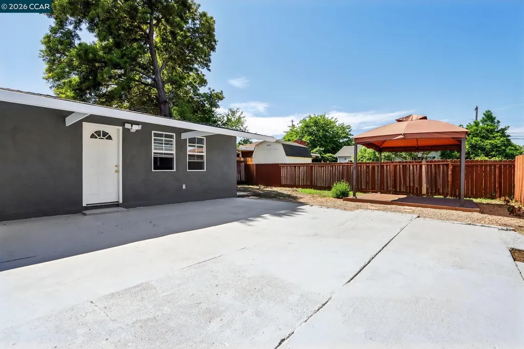105 Phelan Avenue Vallejo CA 94590