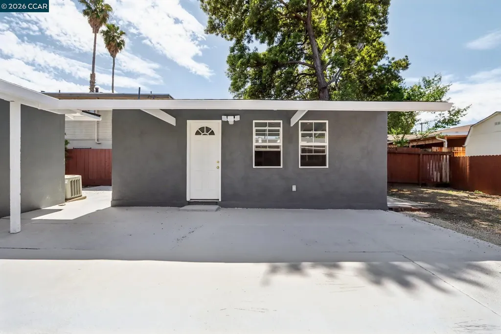 105 Phelan Avenue Vallejo CA 94590