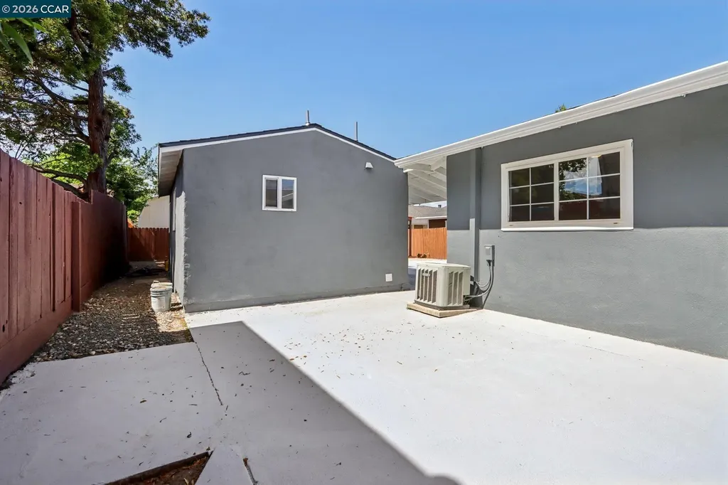 105 Phelan Avenue Vallejo CA 94590