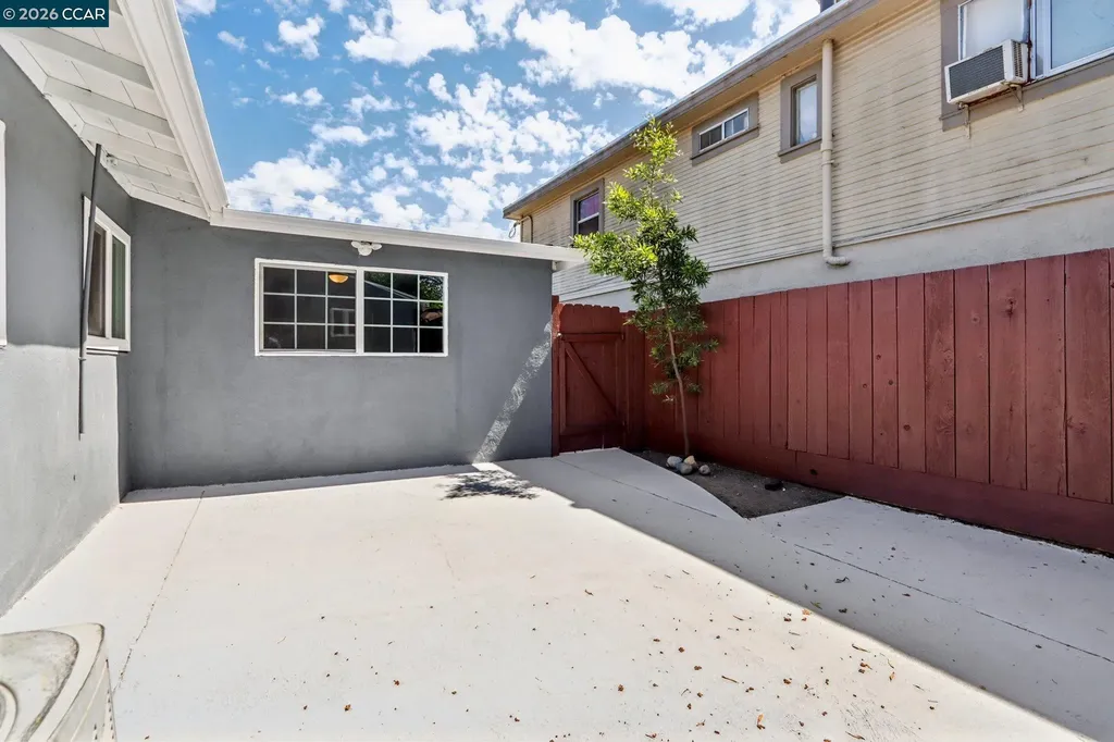 105 Phelan Avenue Vallejo CA 94590