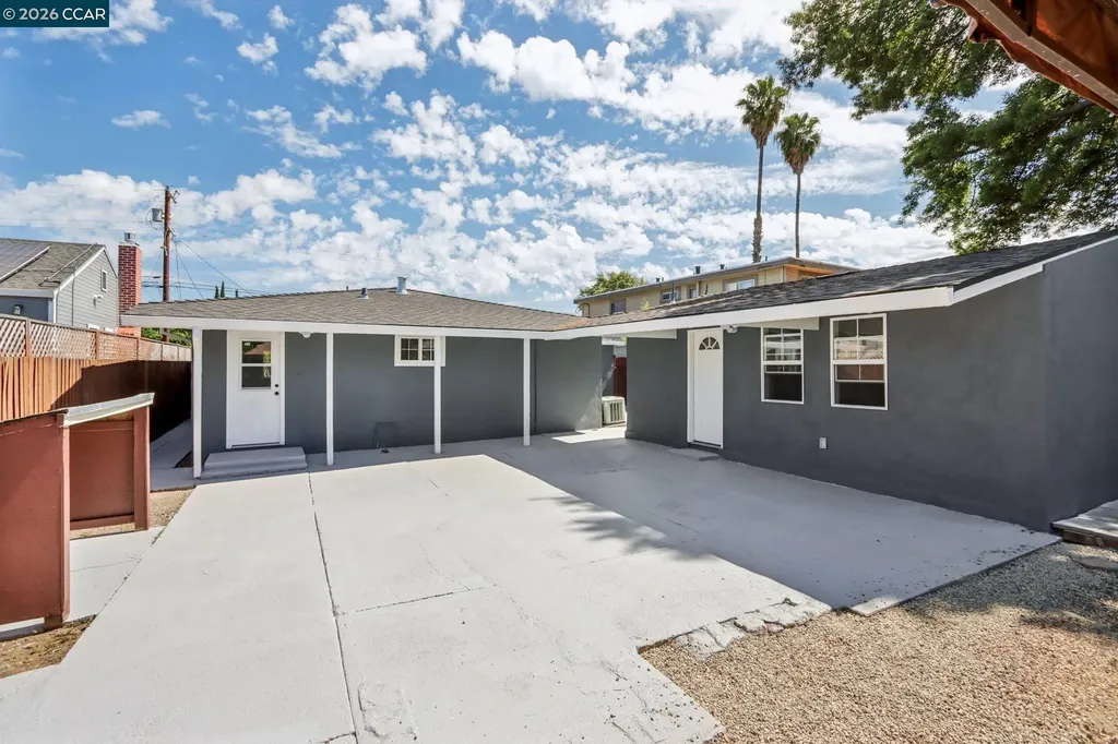 105 Phelan Avenue Vallejo CA 94590