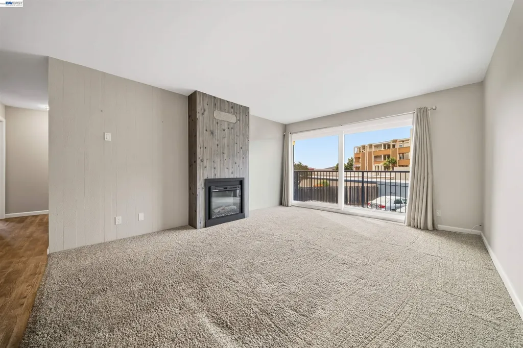 960 Shorepoint Court Alameda CA 94501