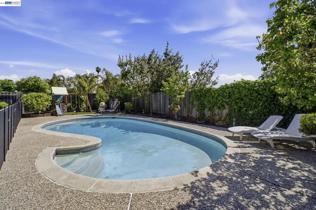 7574 Birkdale Drive Newark CA 94560