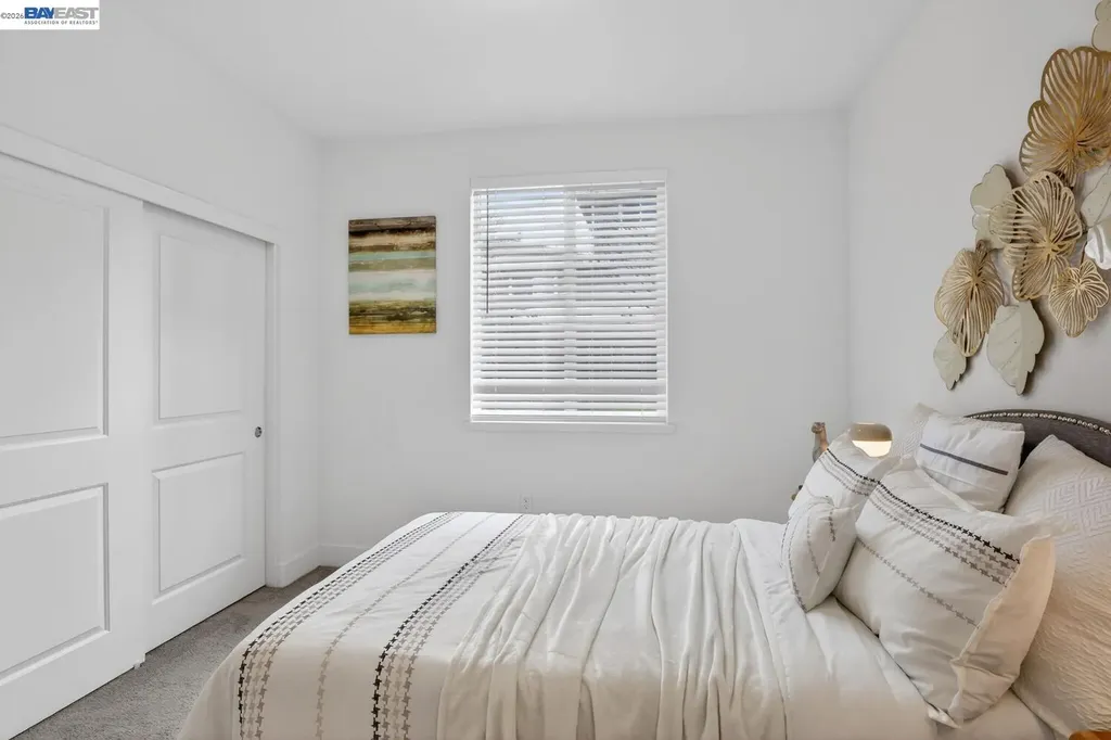 411 Rhythm Lane Hayward CA 94544