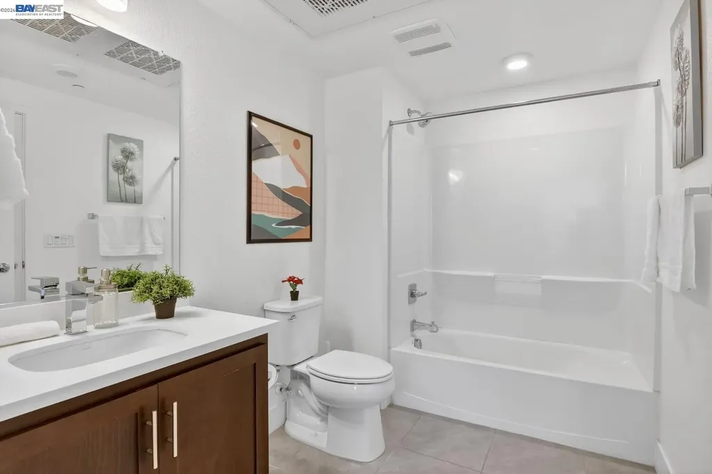 411 Rhythm Lane Hayward CA 94544