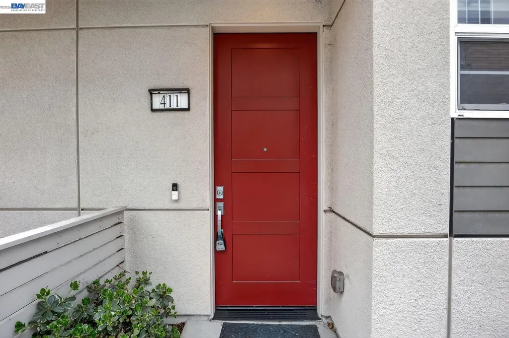 411 Rhythm Lane Hayward CA 94544