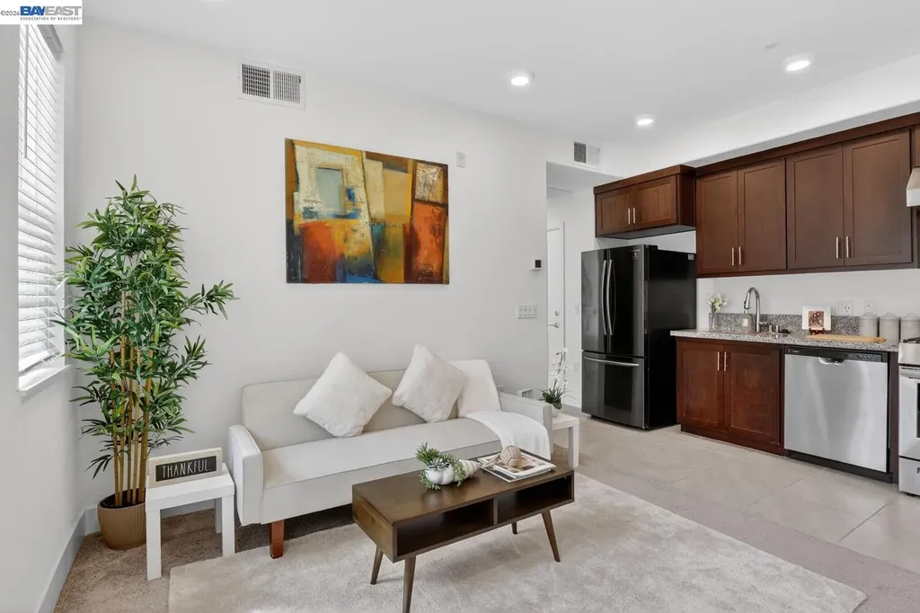 411 Rhythm Lane Hayward CA 94544