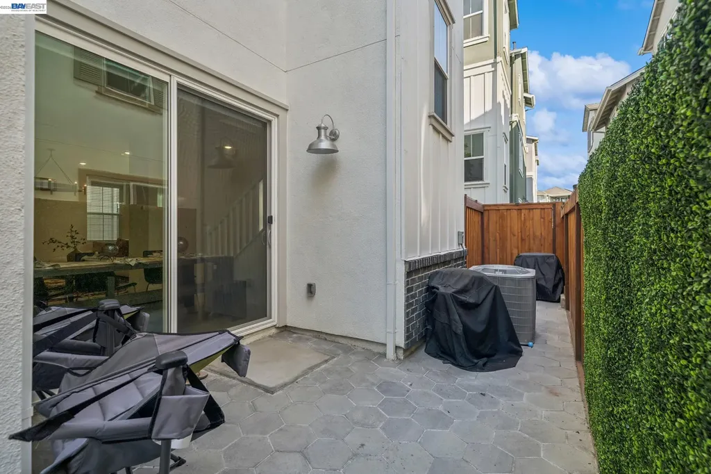 37231 Sand Bar Place Newark CA 94560