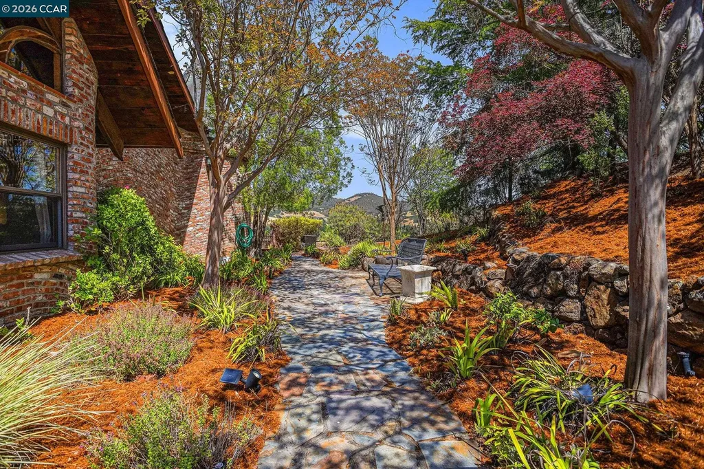 176 Mountain Canyon Lane Alamo CA 94507