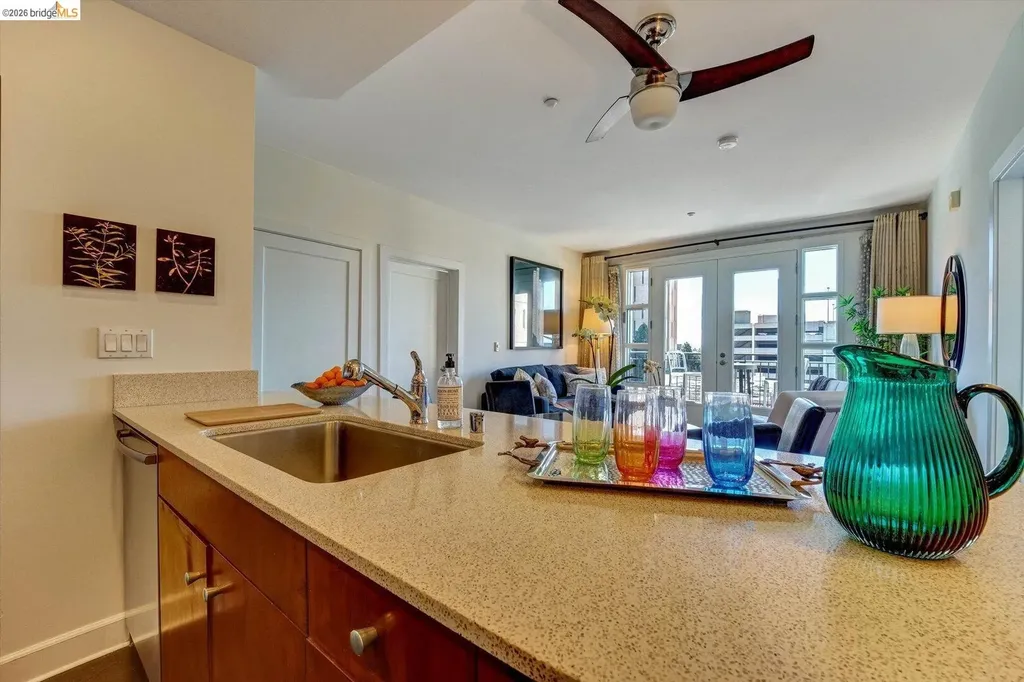 585 9th Street Oakland CA 94607