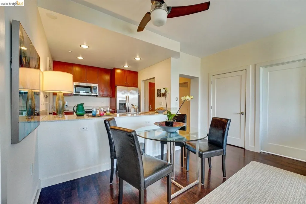 585 9th Street Oakland CA 94607