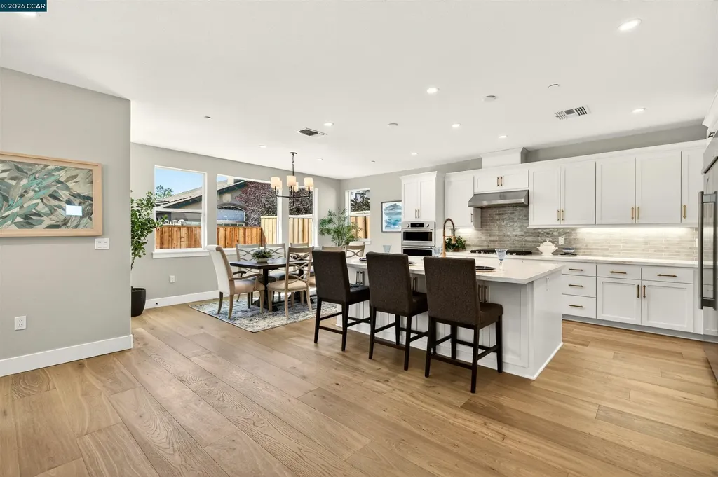 2237 Vandeleur Drive Napa CA 94558