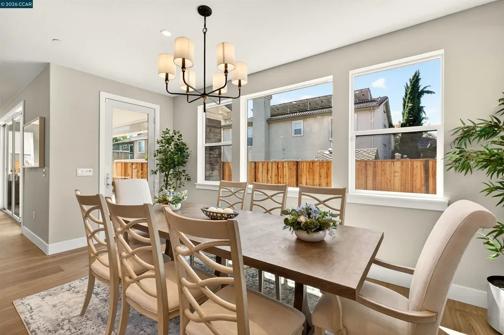 2237 Vandeleur Drive Napa CA 94558