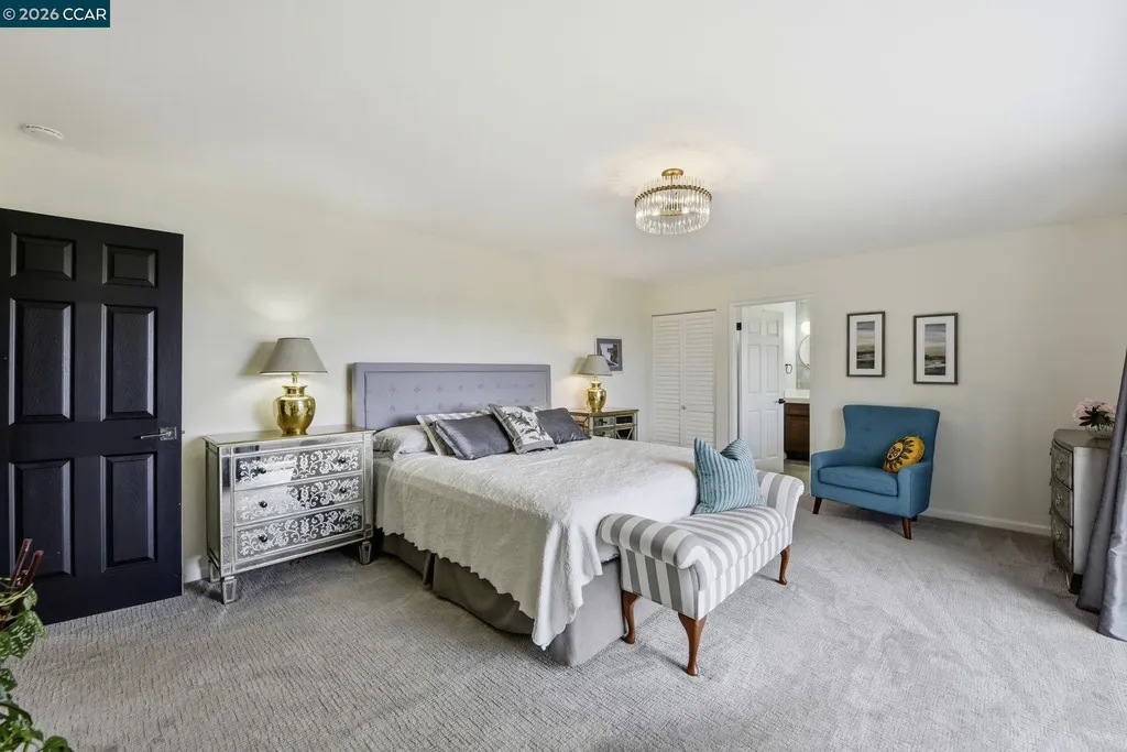 10570 Englewood Drive Oakland CA 94605