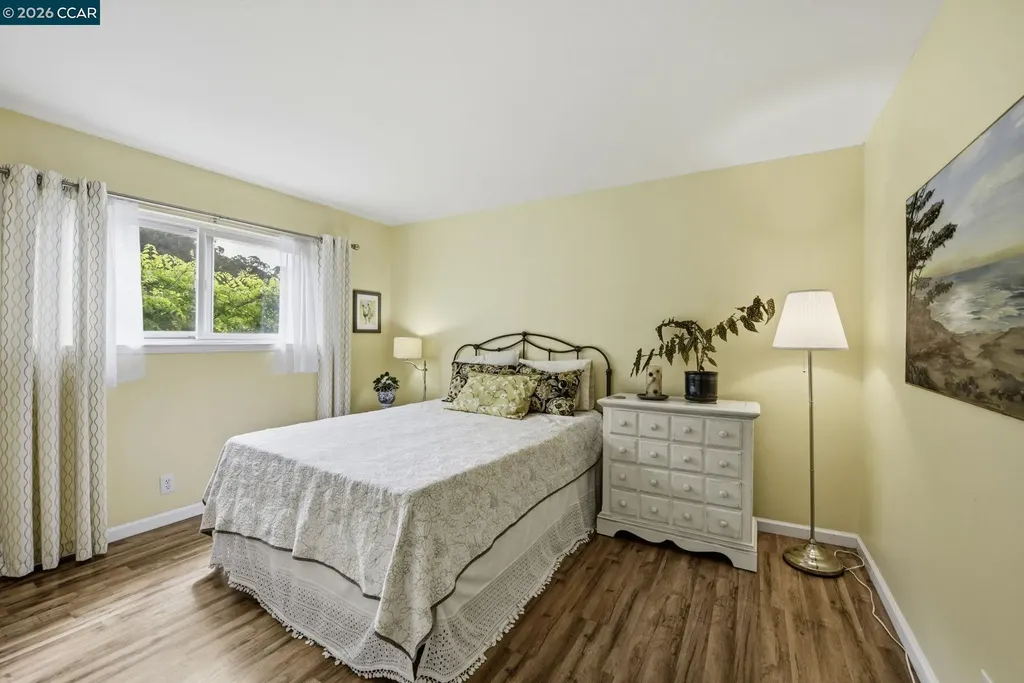 10570 Englewood Drive Oakland CA 94605