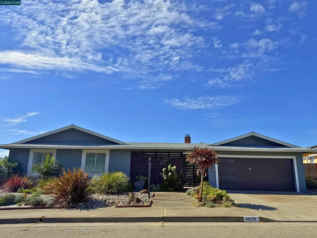 10570 Englewood Drive Oakland CA 94605