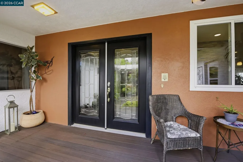 10570 Englewood Drive Oakland CA 94605