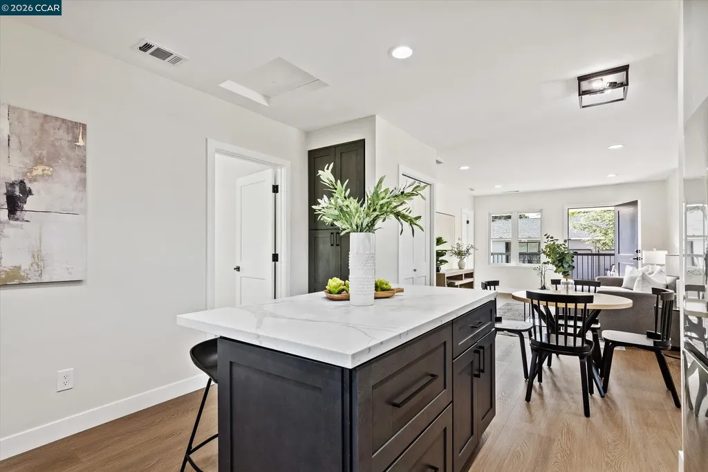 2027 Castro Street Martinez CA 94553