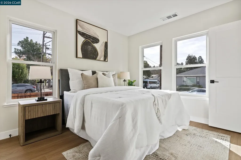 2027 Castro Street Martinez CA 94553