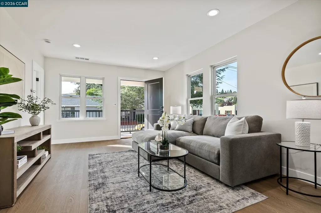 2027 Castro Street Martinez CA 94553