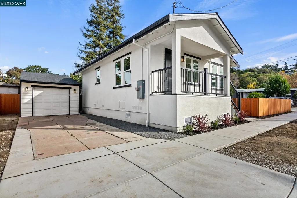 2027 Castro Street Martinez CA 94553