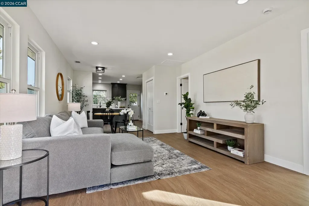 2027 Castro Street Martinez CA 94553