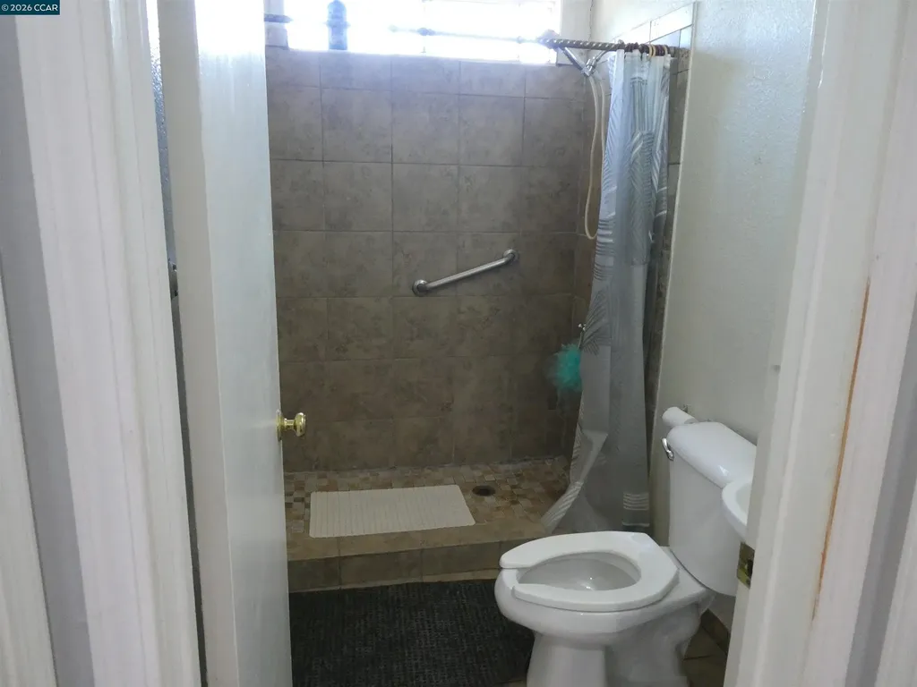 2908 Sargent Avenue San Pablo CA 94806